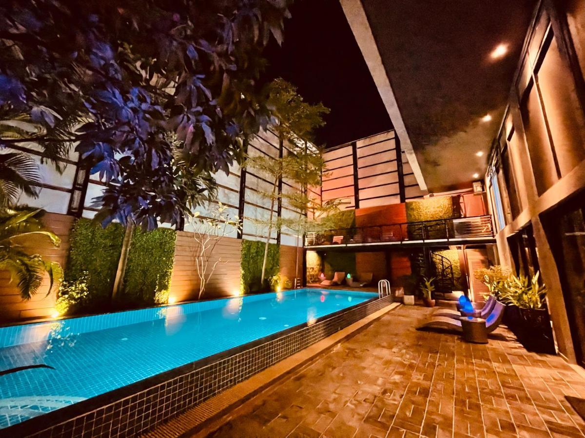 Check Inn Phnom Penh Bkk1 Exterior photo